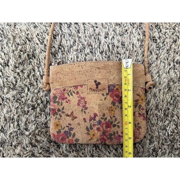Natural Portuguese Cork Crossbody Bag – Sustainable Vegan Leather Purse - Picture 5 of 6